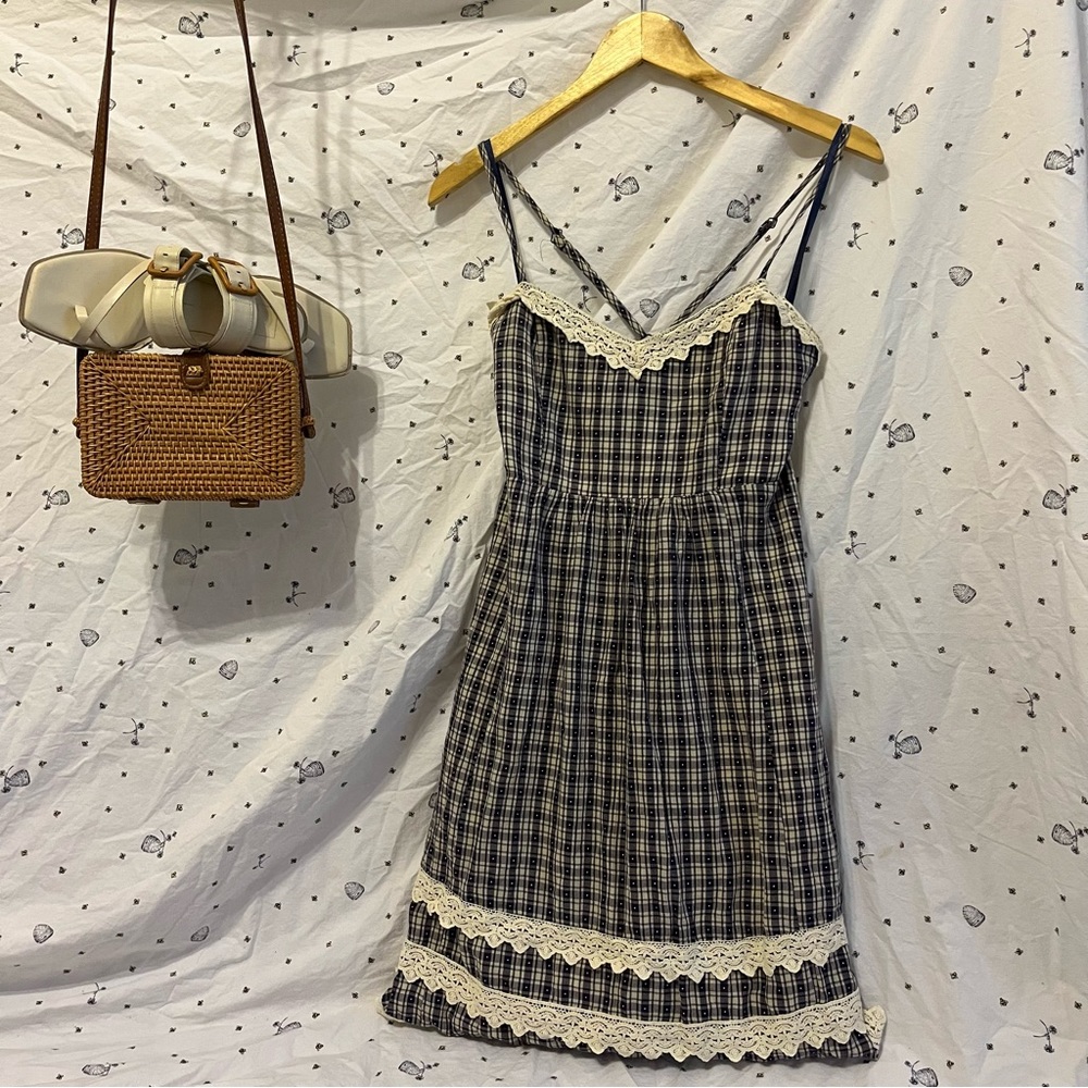 Parisian style dress